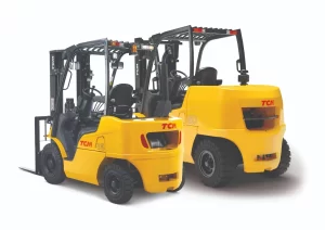 Forklift with electric motor or combustion engine?